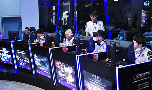 托举湖人新 托举湖人新